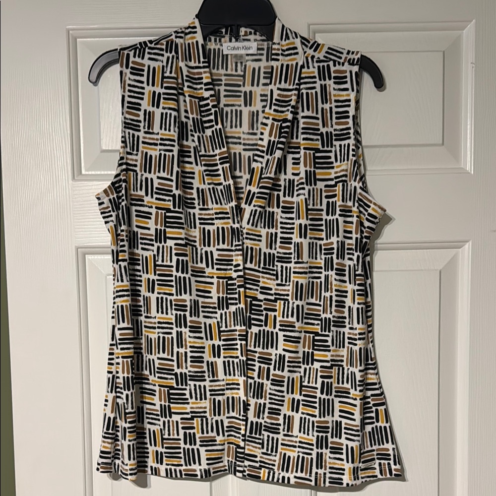 Calvin Klein Black and White Sleeveless Blouse with Notched Collar